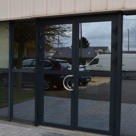 Porte aluminium gris anthracite